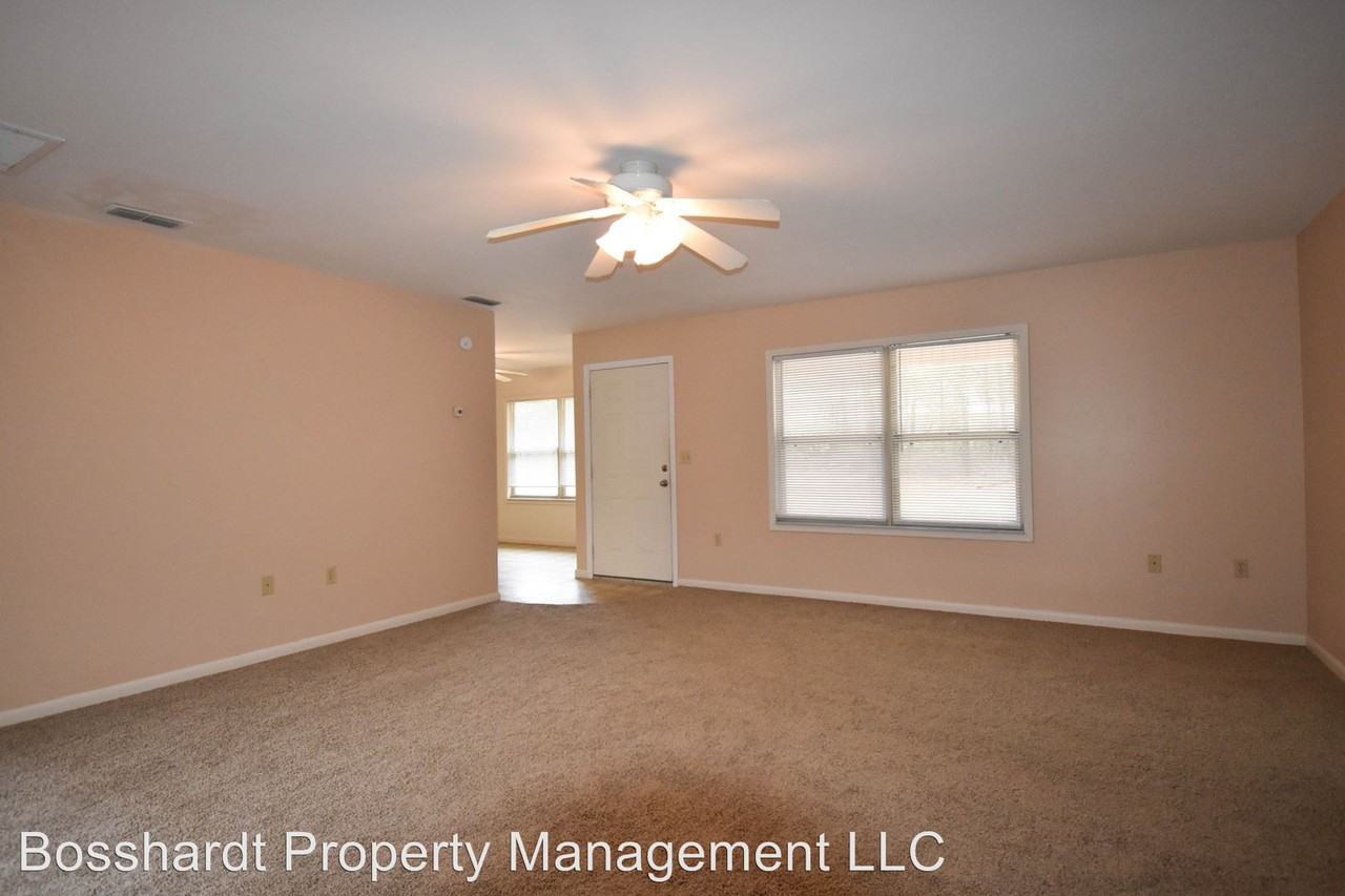 724 Regency Ct - Photo 3 of 27