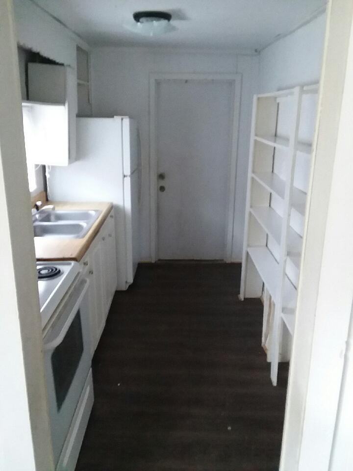 2128 Columbus St - Photo 3 of 12