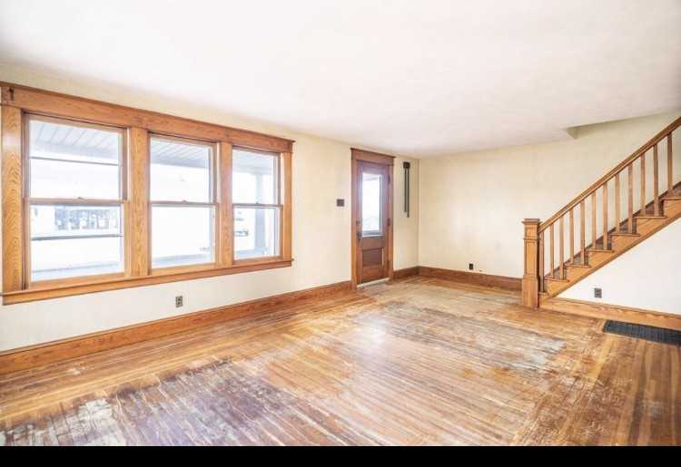 5 Verge St - Photo 2 of 5