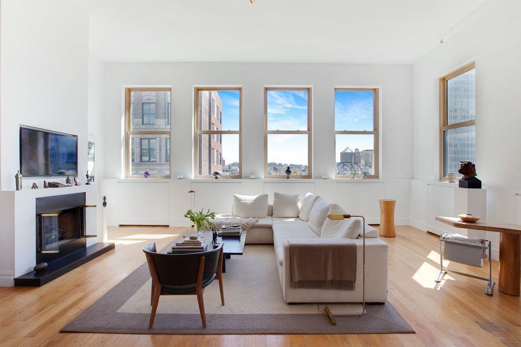 473 Broadway - Photo 3 of 9