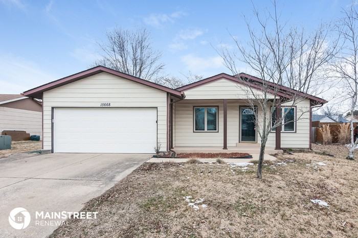 15668 Ninety-Third Ave - Photo 2 of 16