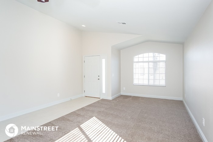 2223 Costa Palma Ave - Photo 2 of 15