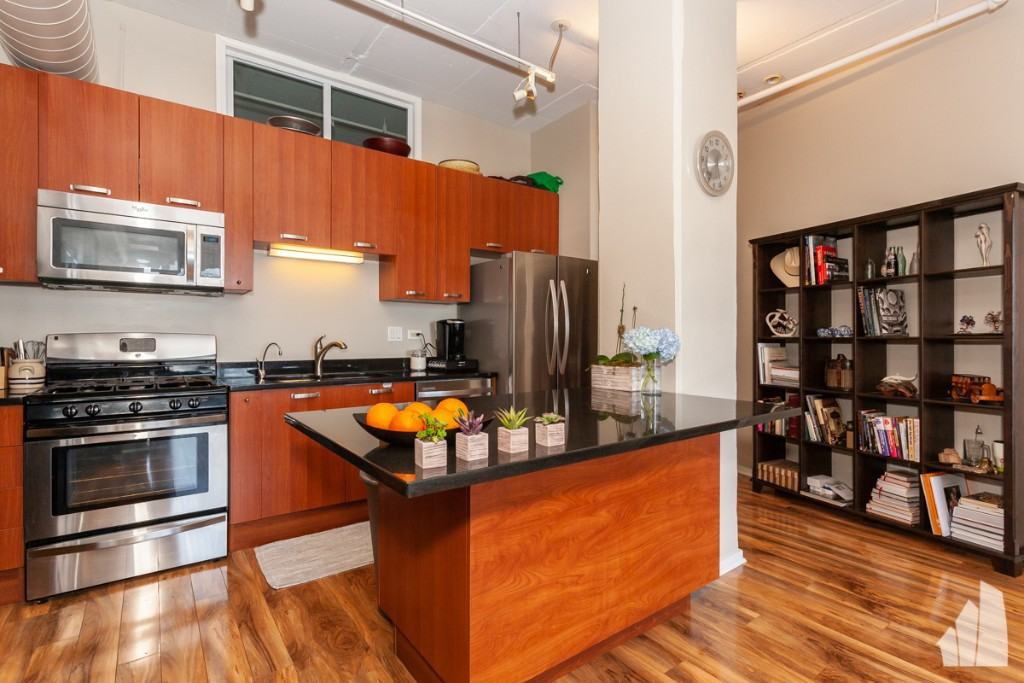 212 East Cullerton Street ##90l