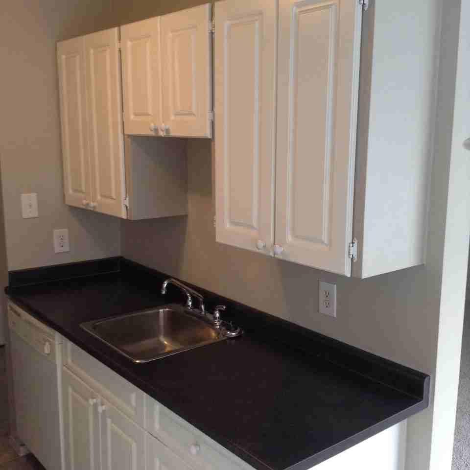 10615 113 Street - Photo 3 of 8