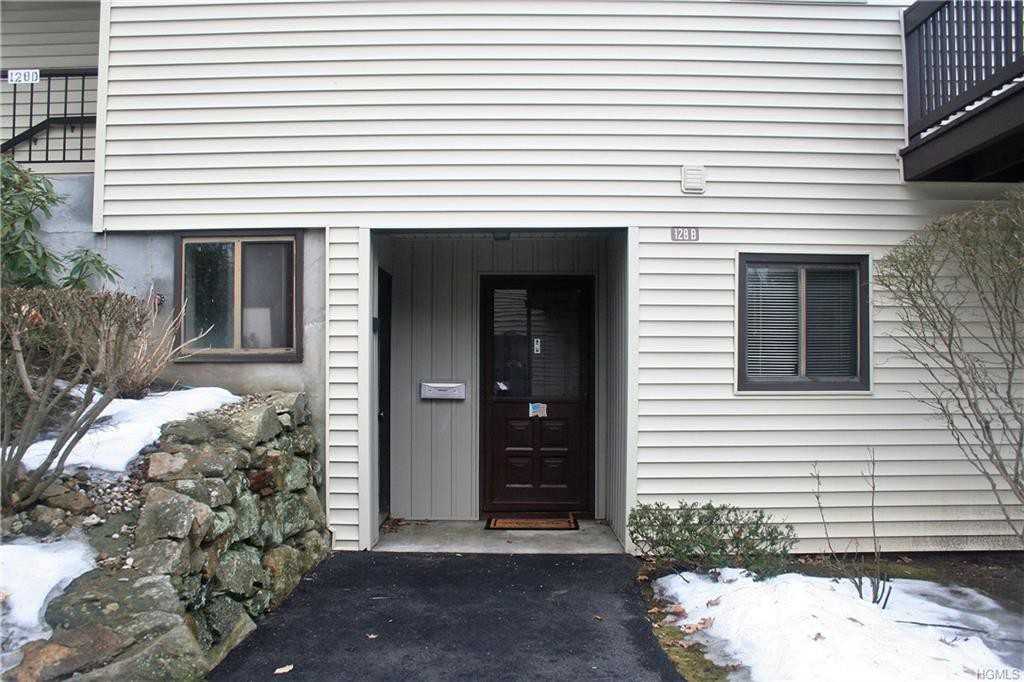 128 Columbia Ct - Photo 2 of 26