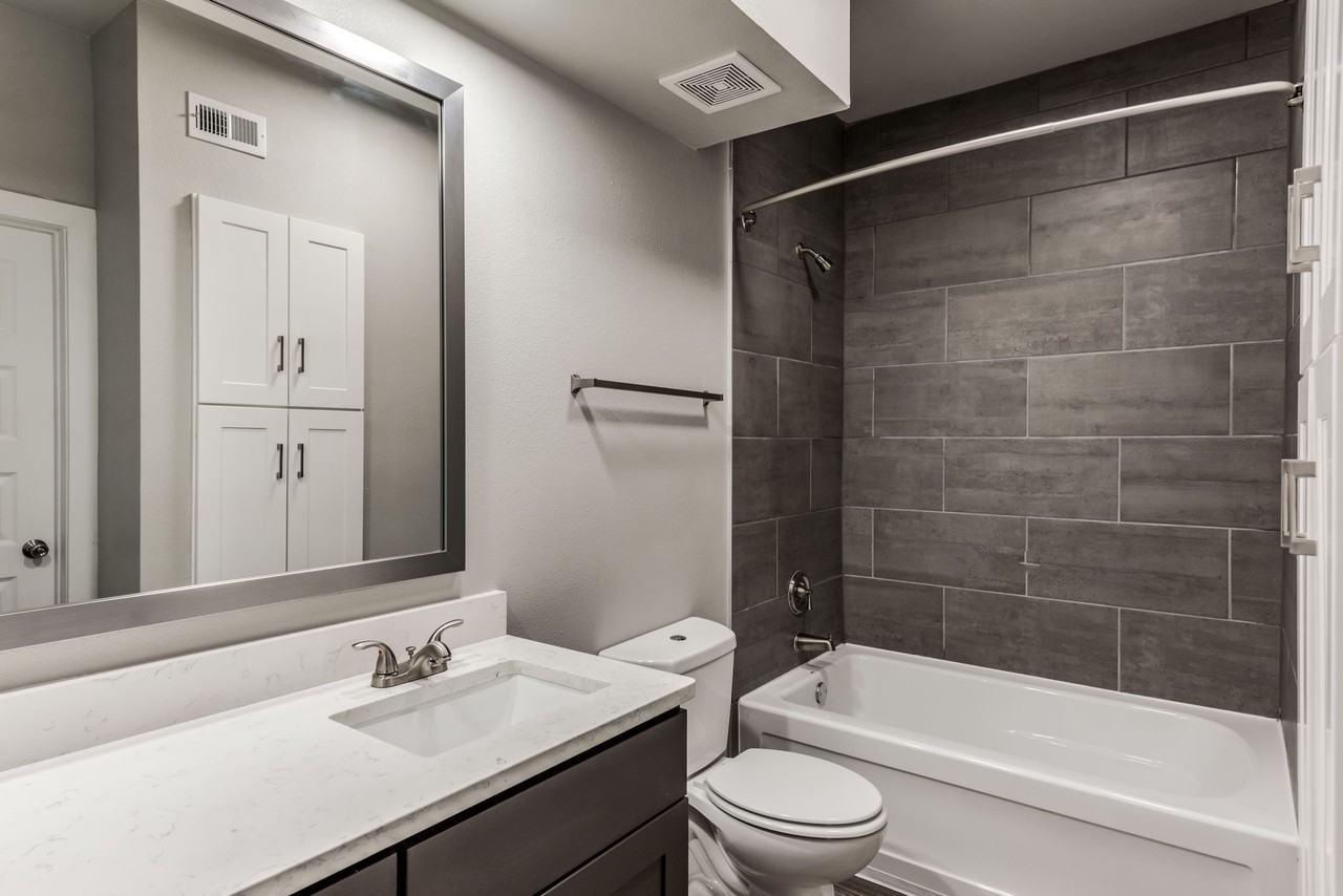 Lakeside - Photo 6 of 10