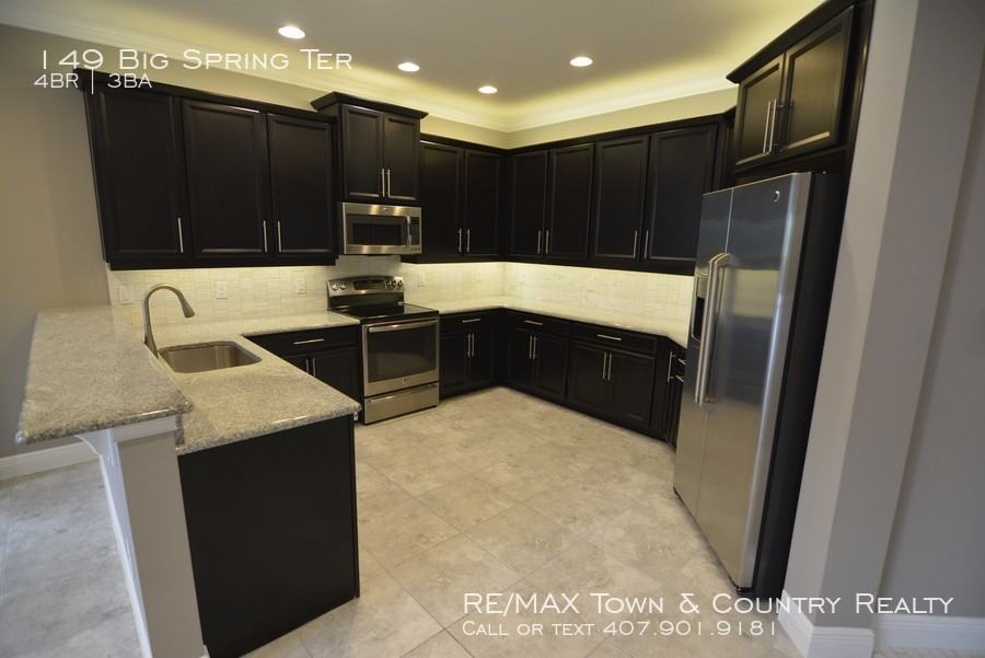 149 Big Spring Terrace - Photo 3 of 25