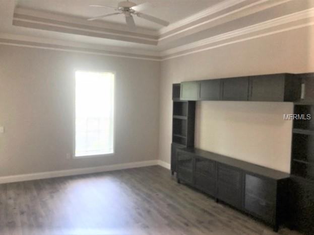 231 Goldenrain Dr - Photo 2 of 10