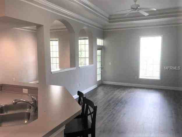 231 Goldenrain Dr - Photo 3 of 10