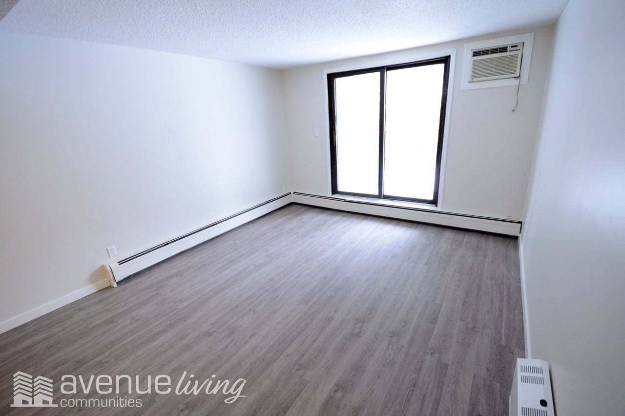 39 Wood Lily Dr - Photo 2 of 4