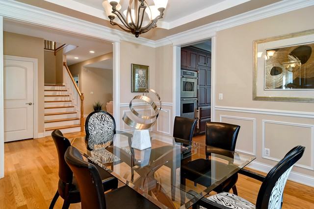 15W749 79th St - Photo 3 of 14