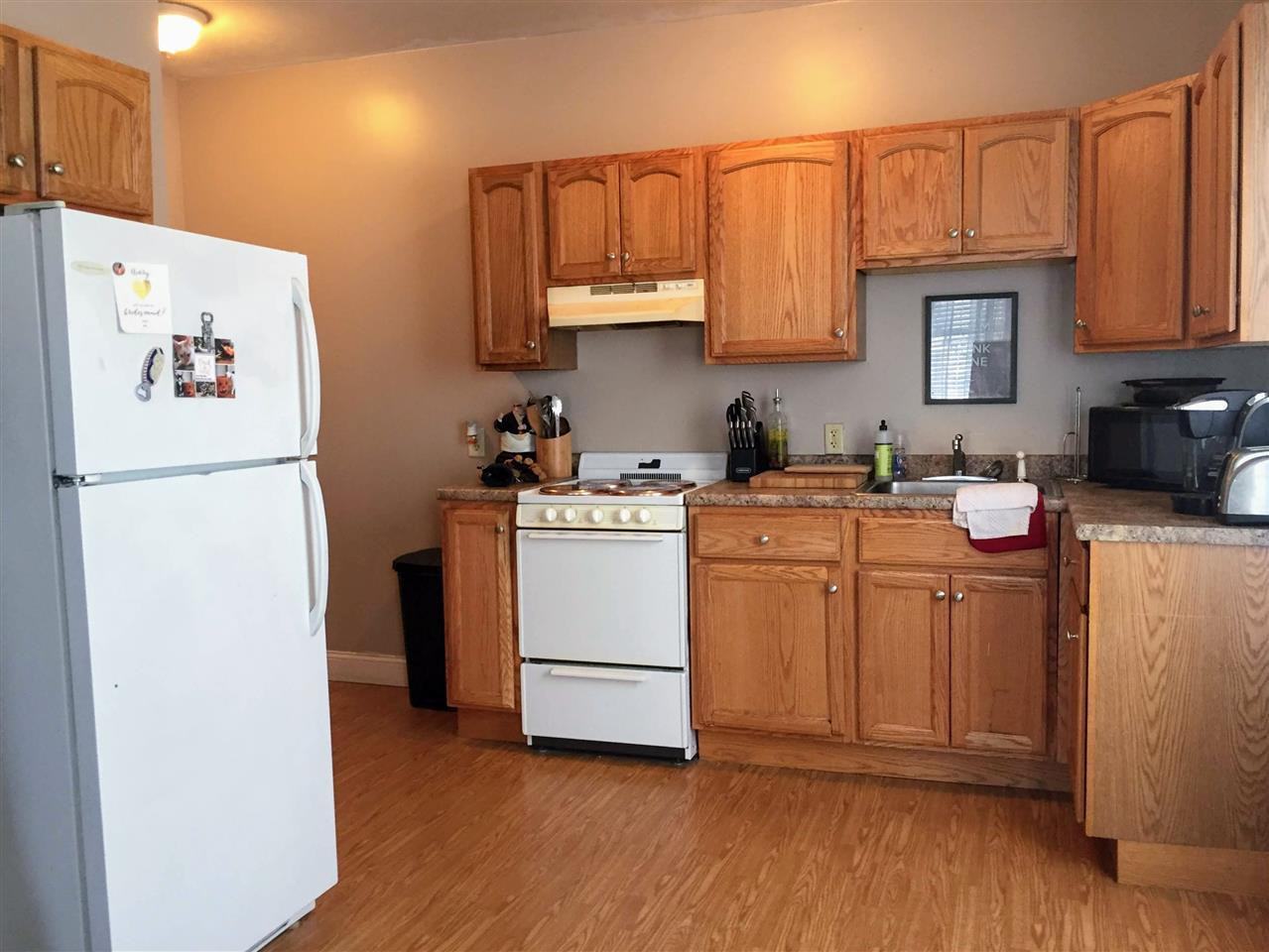 92 Main St - Photo 3 of 6