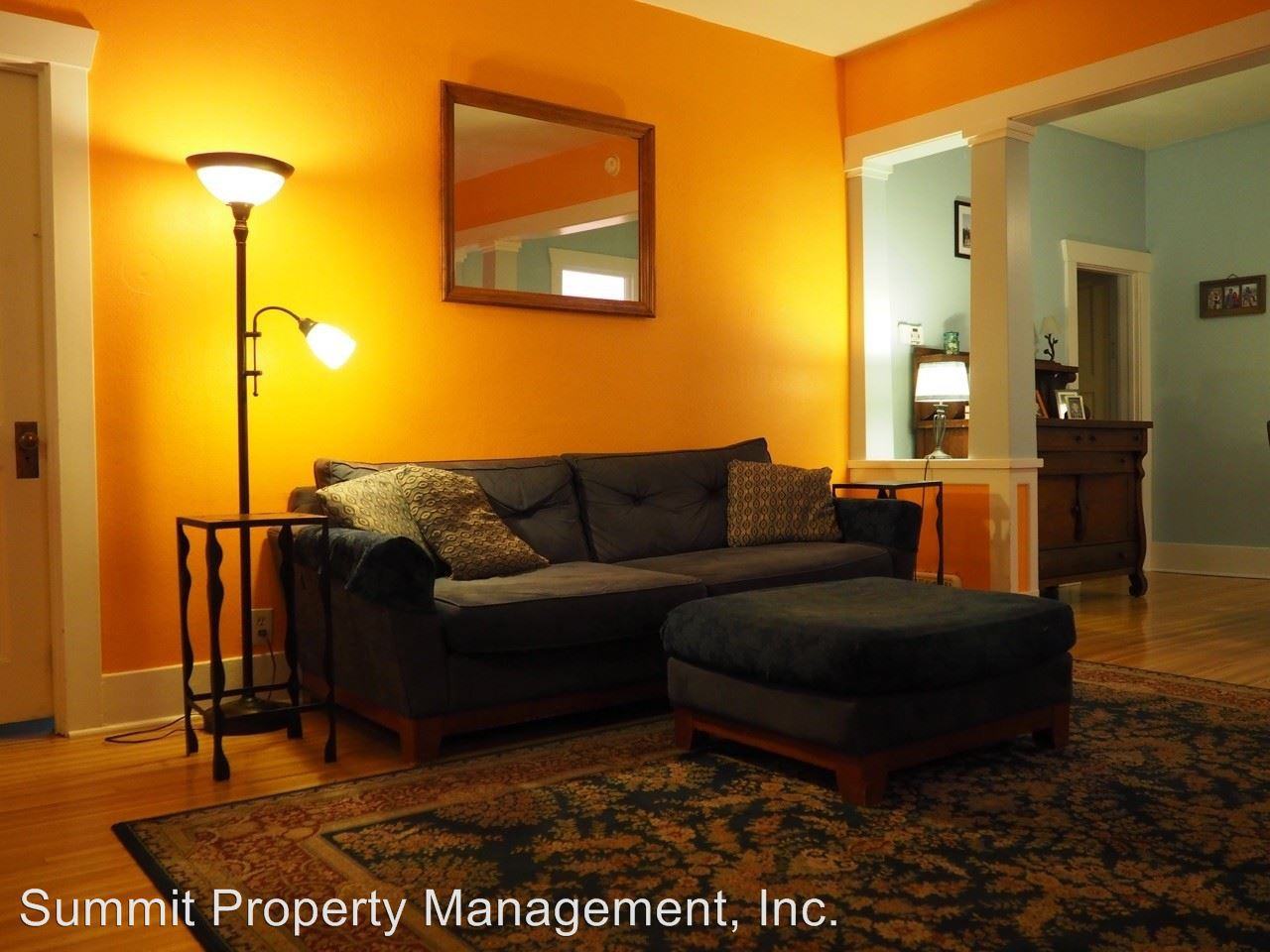 532 S 6th St W - Photo 3 of 6