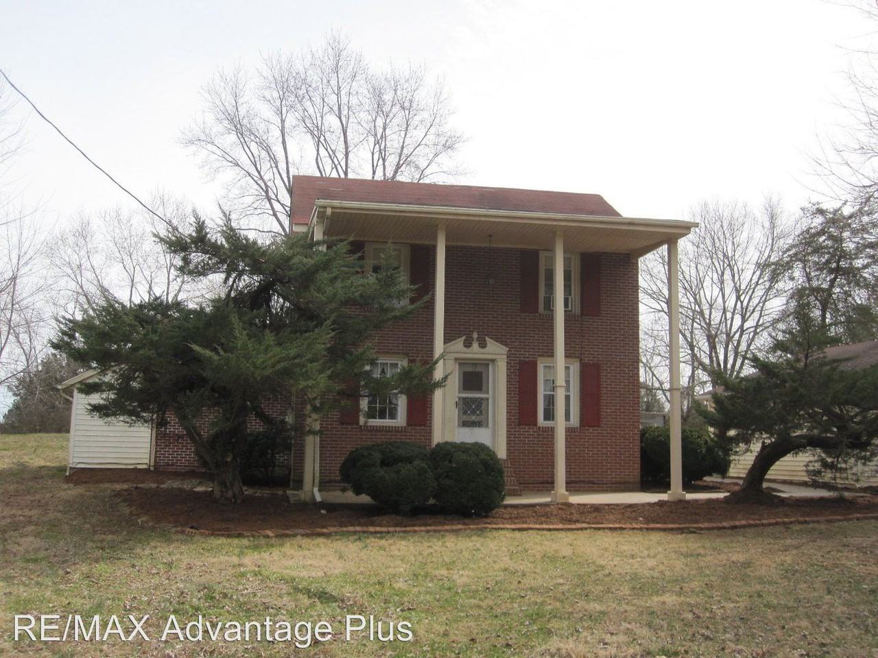 55 Hevener Dr - Photo 3 of 13