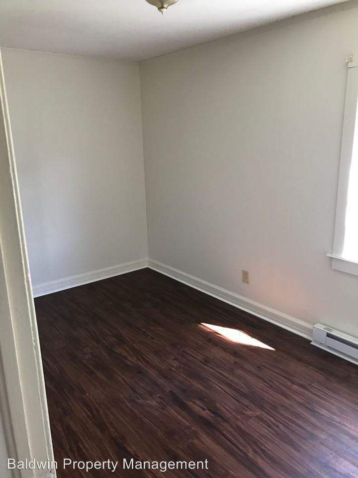 2617 Waterbury St - Photo 3 of 3