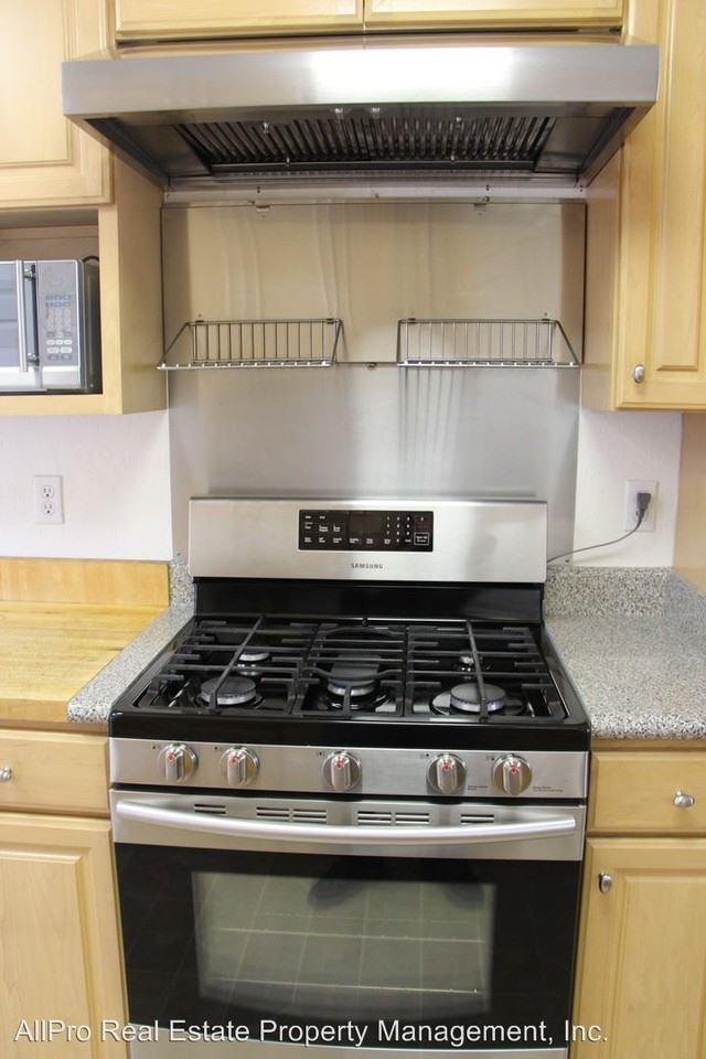 41695 Joyce Ave - Photo 3 of 8