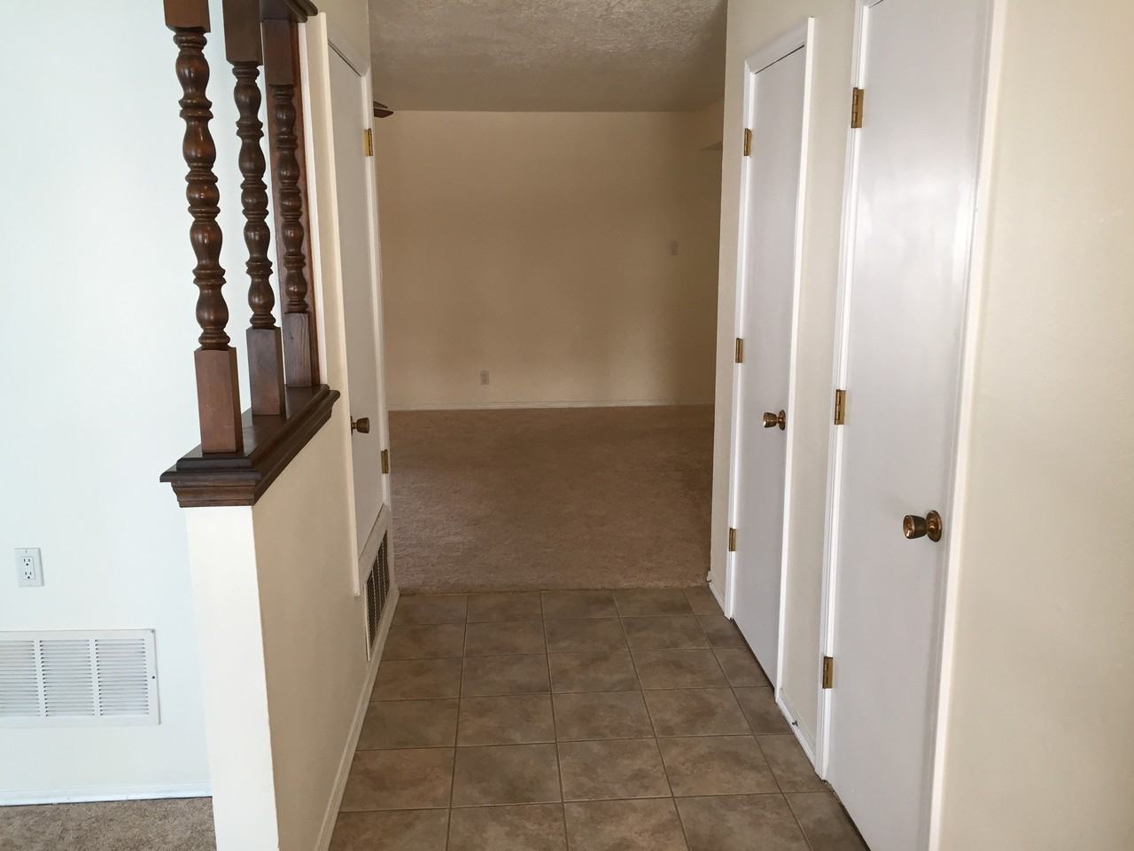 9011 San Francisco Rd NE - Photo 3 of 35