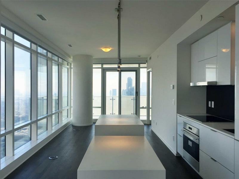 1 Bloor Street East #5704