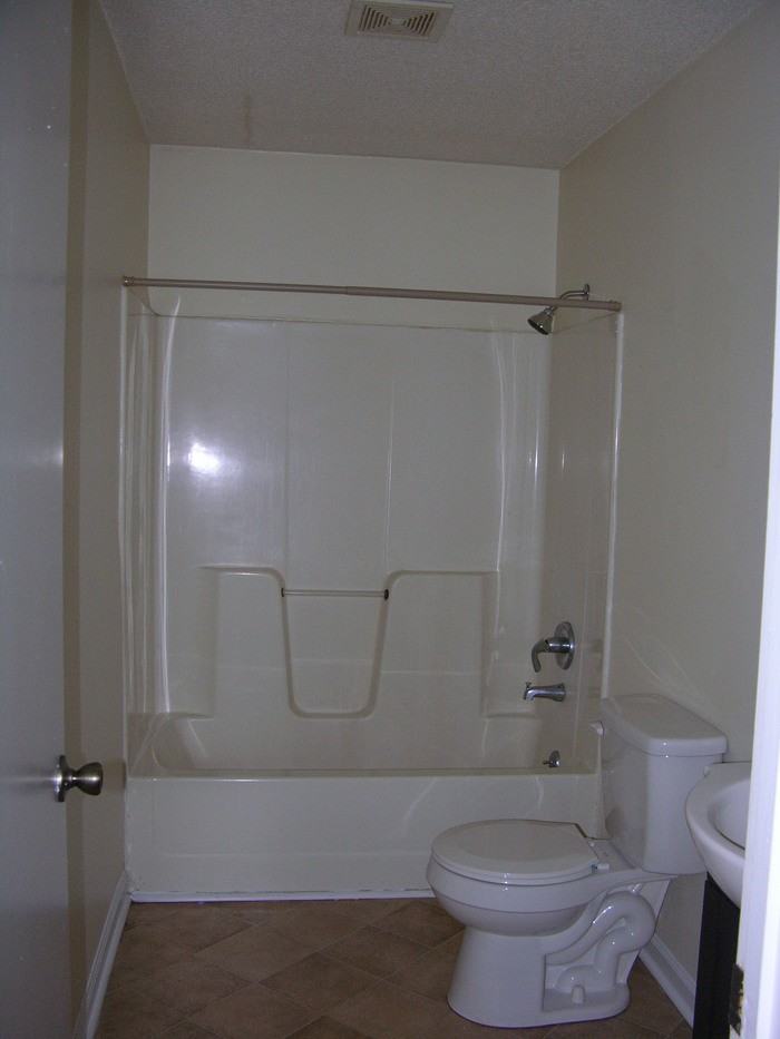 403 Rogers Lake Rd - Photo 3 of 7