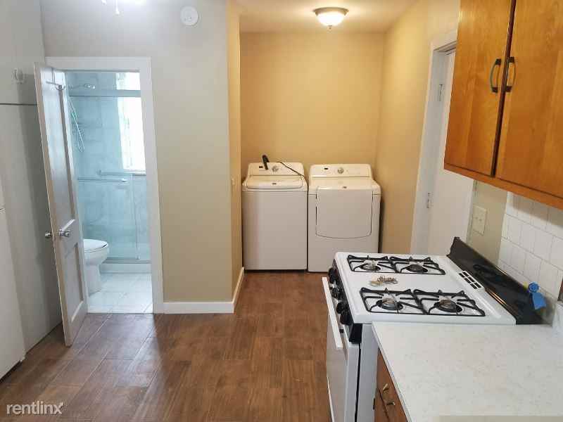 5119 S 46th Ave - Photo 3 of 6