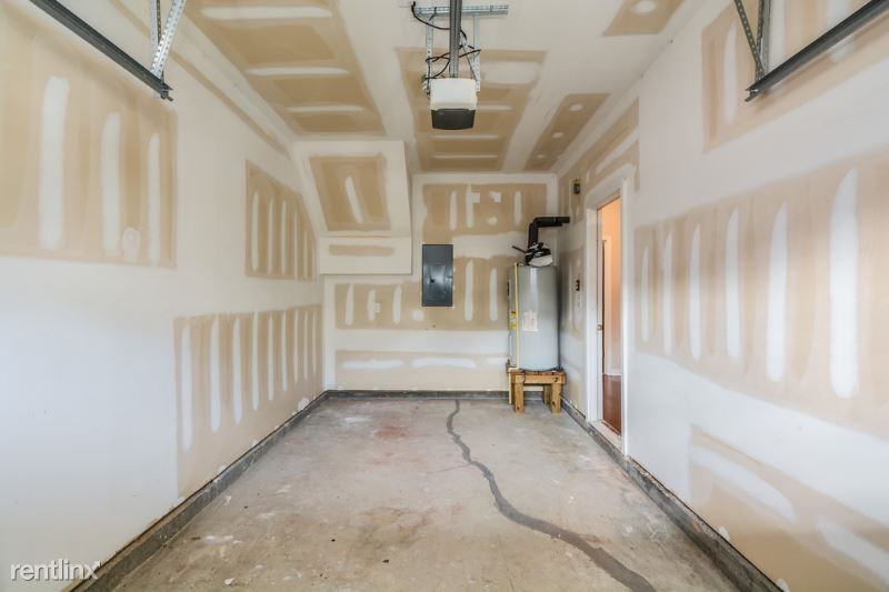 650 Ganyard Farm Way - Photo 3 of 8