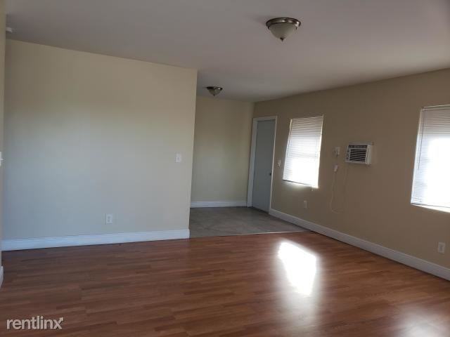 1133 W 28th St - Photo 2 of 8