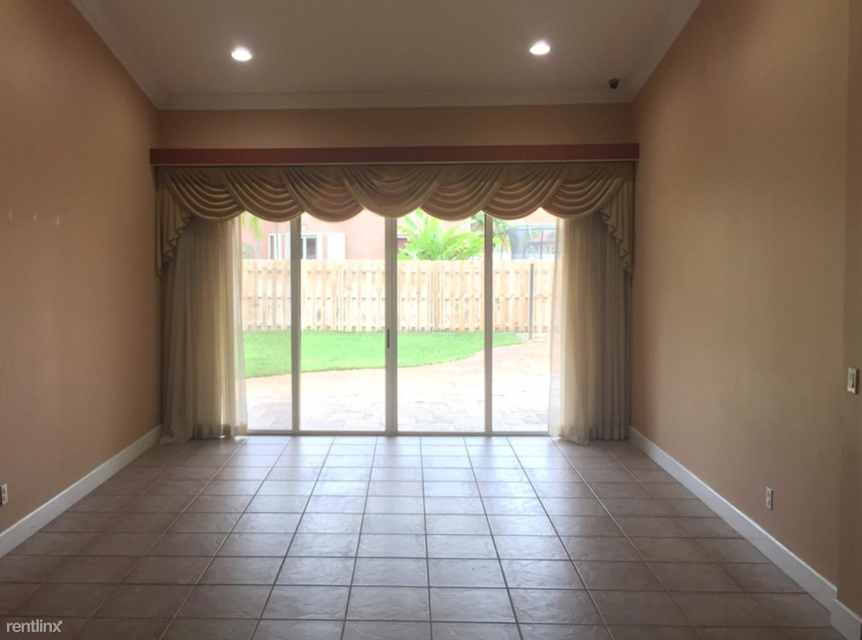 14510 SW 37th St - Photo 2 of 6