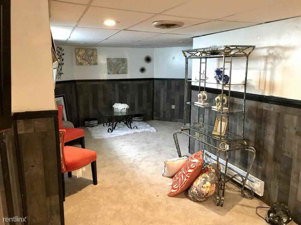 2834 Bedford Ave #B - Photo 2 of 3