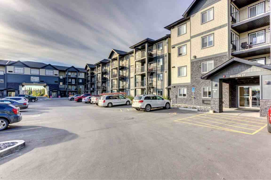 Village at the Hamptons - Photo 3 of 48