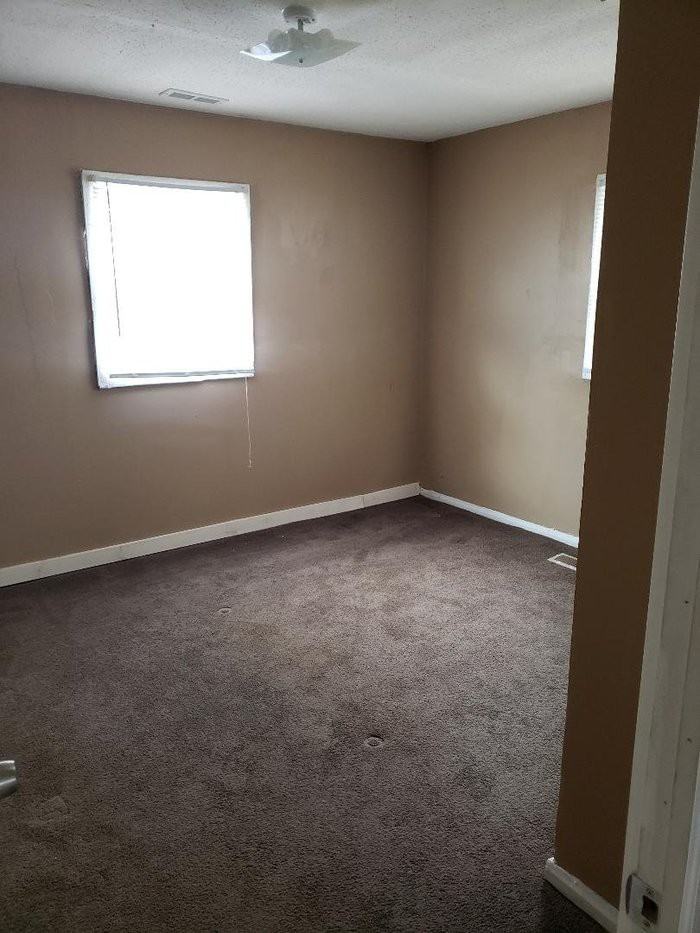 2941 Stuart St - Photo 3 of 5
