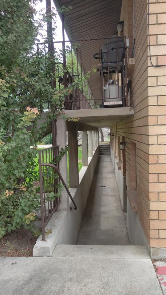 643 W Le Bon Cir - Photo 3 of 19