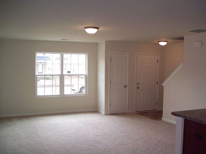 236 Sidney Lanier Ave - Photo 2 of 24
