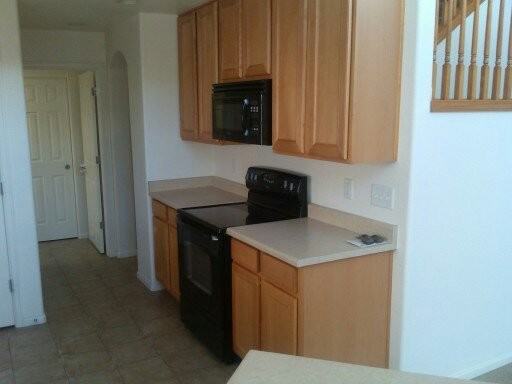 20492 E Duke Dr - Photo 2 of 7