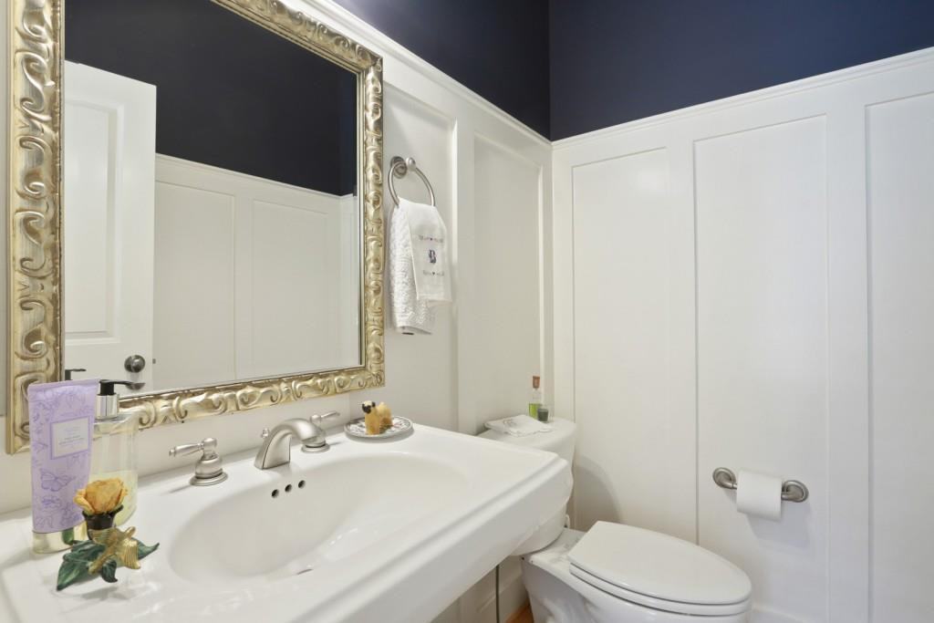 884 Village Greene NW - Photo 2 of 3