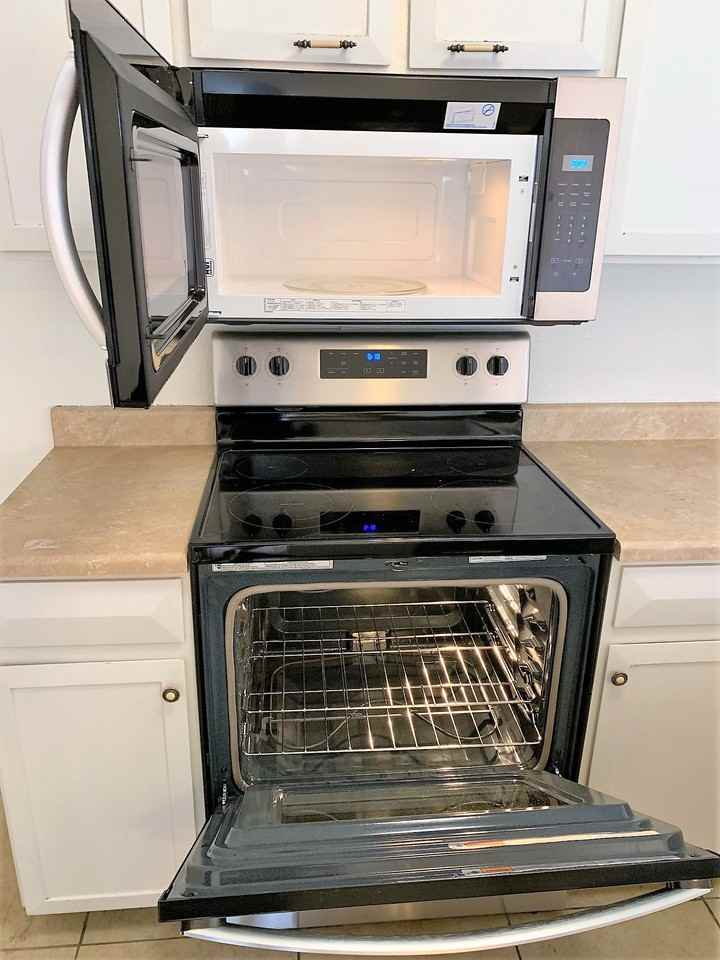 3724 W Wethersfield Rd - Photo 3 of 12