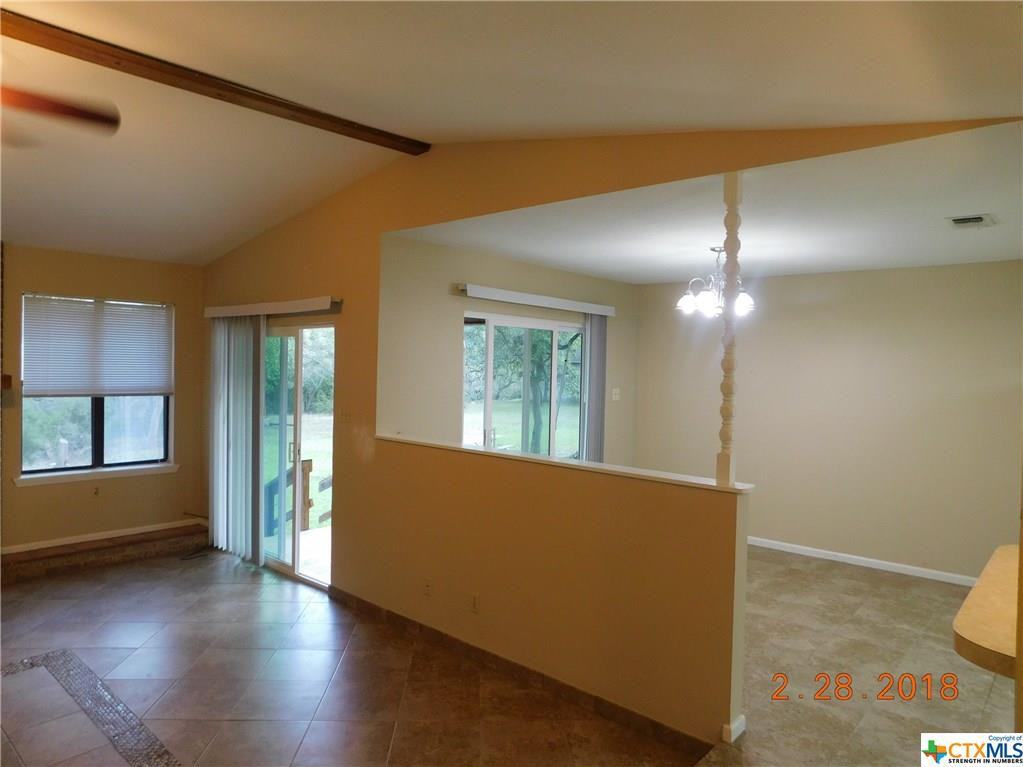 631 Lorne Rd - Photo 3 of 14