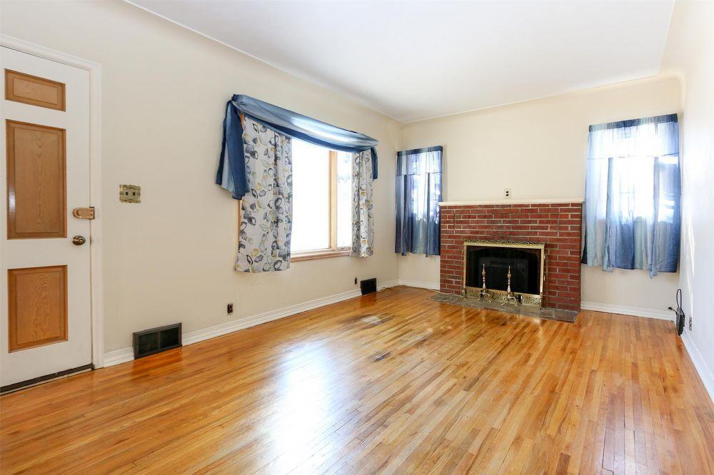 809 Ashland Ave - Photo 3 of 25