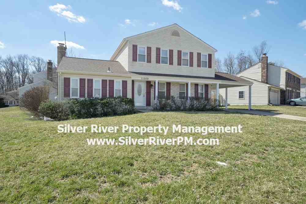 11009 Atwell Ave - Photo 2 of 36