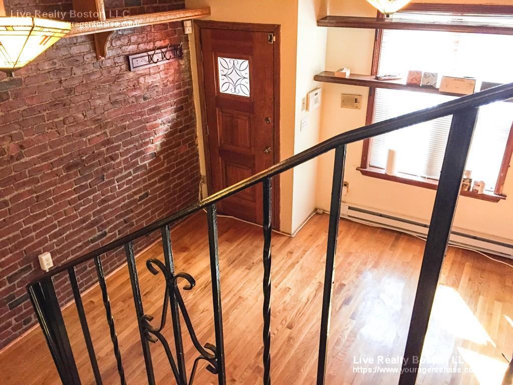 5 Sussex Street - Photo 2 of 2