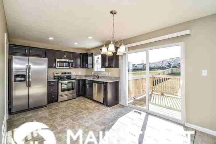 10615 Evanwood Dr - Photo 2 of 7