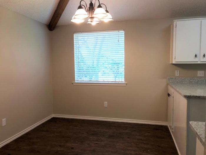 500 Chaffee Dr - Photo 3 of 11