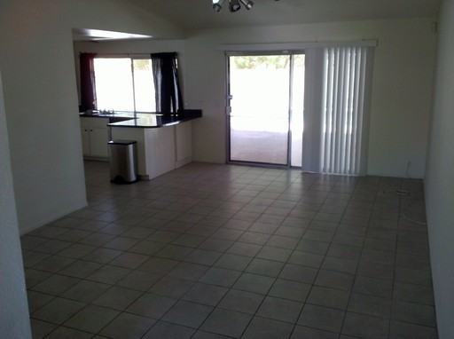 301 Broxton Ln - Photo 3 of 4