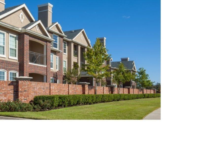 8787 Sienna Springs Blvd - Photo 4 of 10