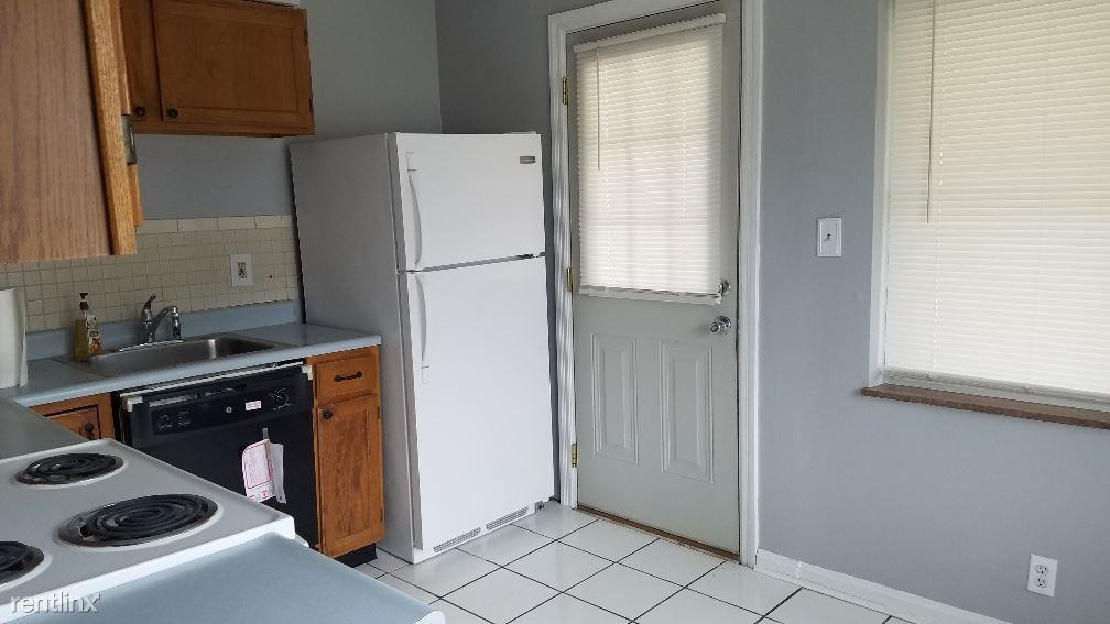 1 Sweetbriar Ave - Photo 3 of 10