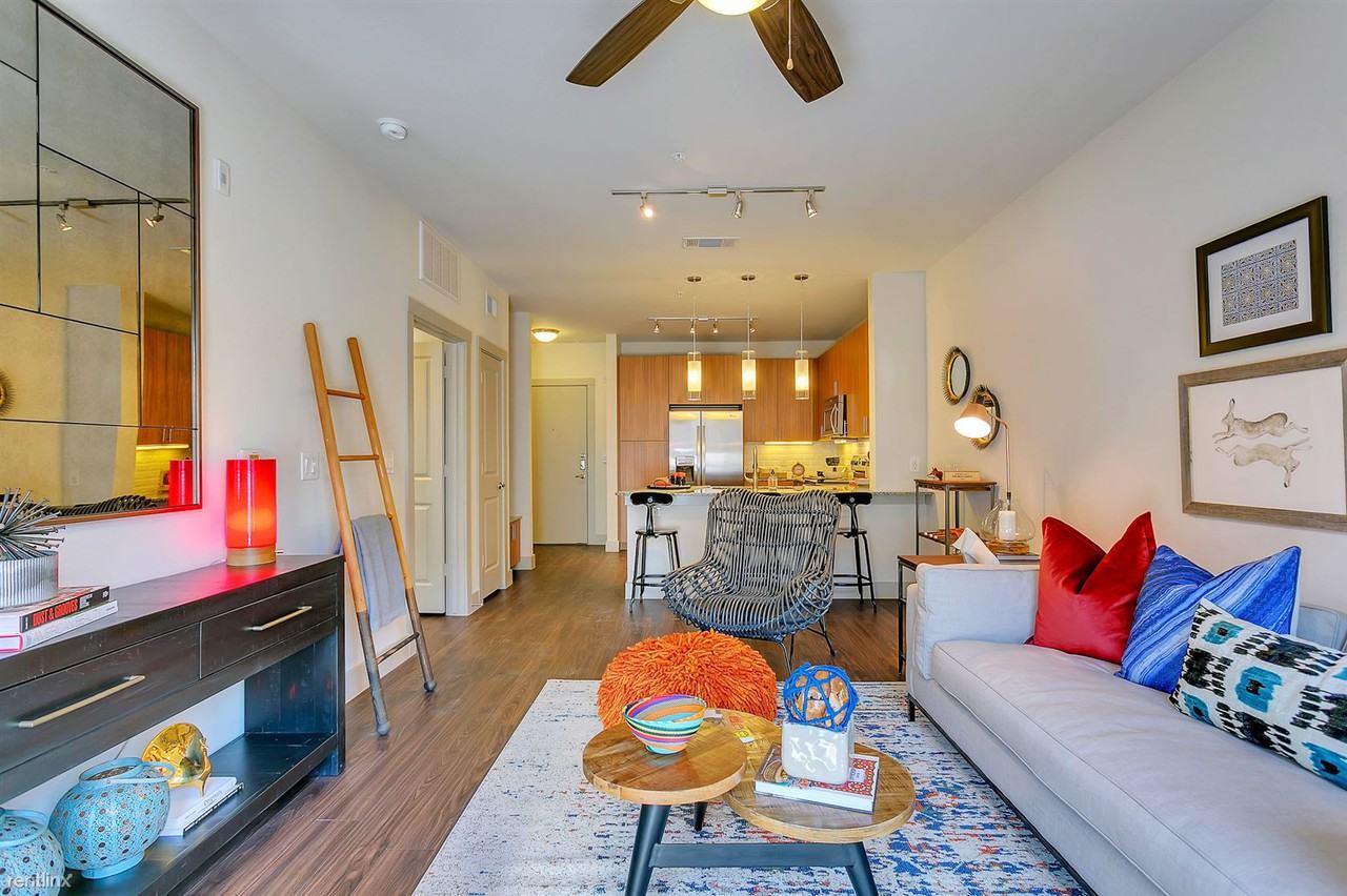 3231 Allen Pkwy #4221 - Photo 3 of 8