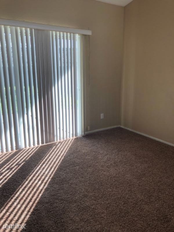 316 Wimbledon Dr - Photo 3 of 5