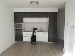 27 Bathurst Street Toronto On M5v None 2 Bedroom Apartment