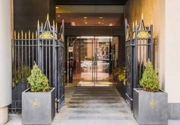 375 King Street West #906