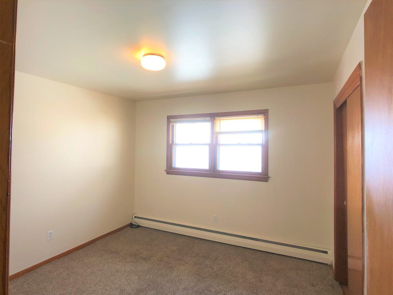 27 Chamberlain Ave - Photo 3 of 18