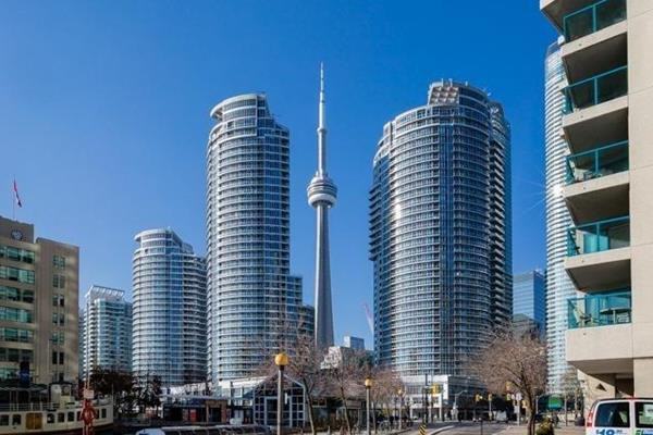 99 Harbour Square #610